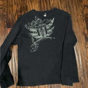 Men’s black long sleeve top
